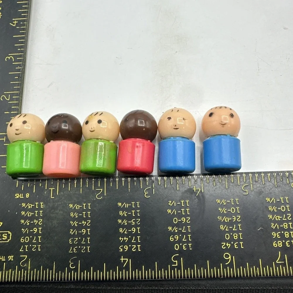 Tootsie Toy's 1967 & 1968?? Little People 6 Figures Vintage 1-1/4